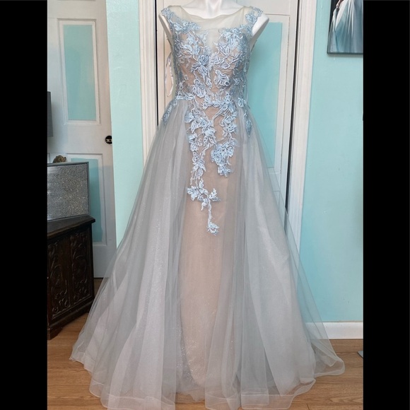 Size 8 Andrea And Leo Ice Blue Pageant Prom Gown Over-skirt Gown Dress NWT - Picture 1 of 7